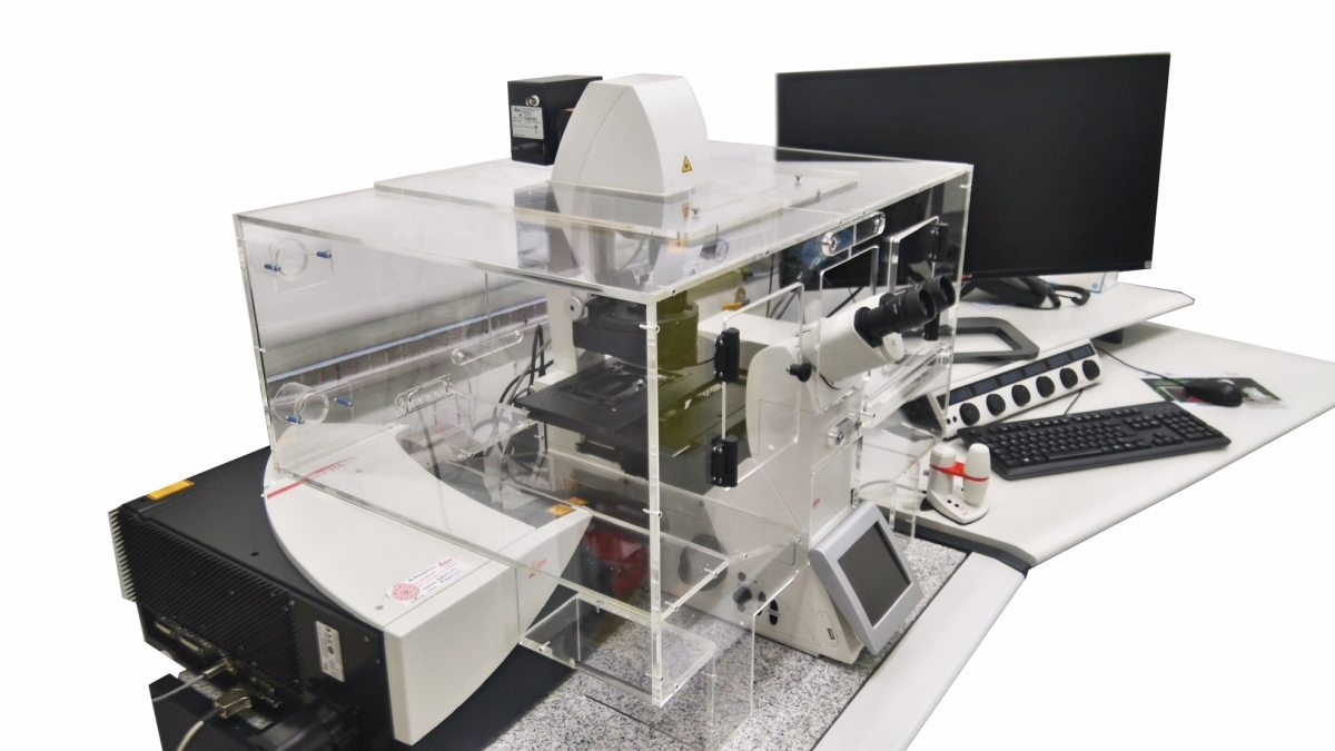 Système d'incubation pour microscope LEICA -2